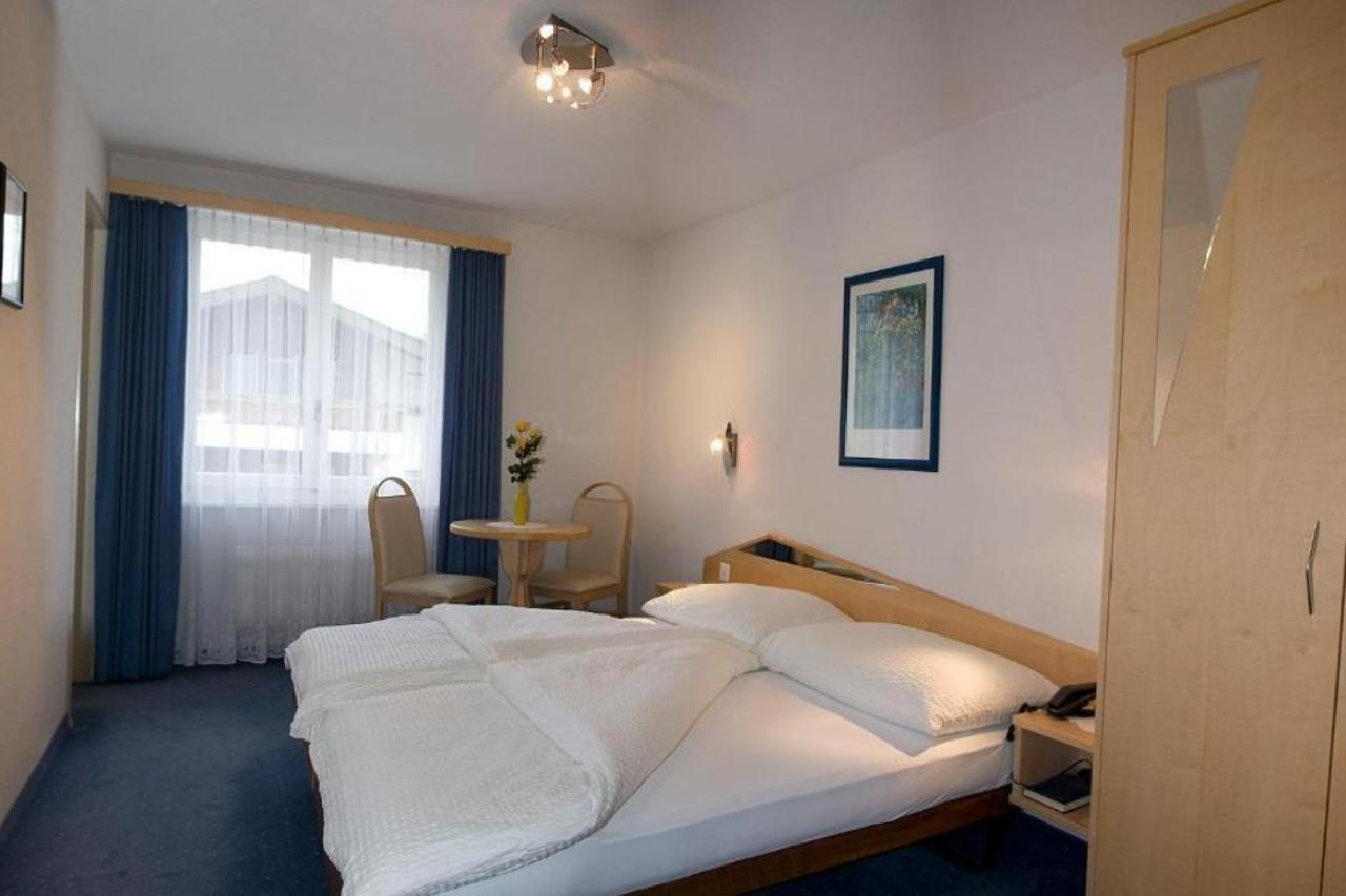 Hotel Alpha Saas-Grund Esterno foto
