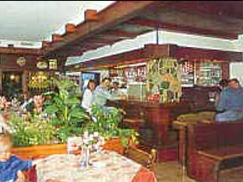 Hotel Alpha Saas-Grund Esterno foto